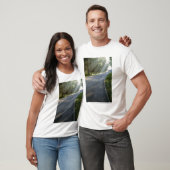 T-shirt Lever de soleil à travers le brouillard le long de (Unisexe)