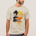 T-shirt Lever du soleil<br><div class="desc">Surfing graphic of a surfer and a sunrise over the water.</div>