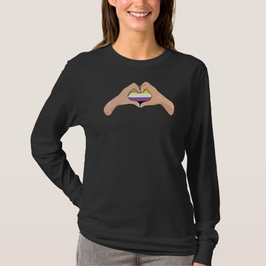 T-shirt Lgbtq Non Binary Pride Indicateur Coeur À La Main  (Devant)