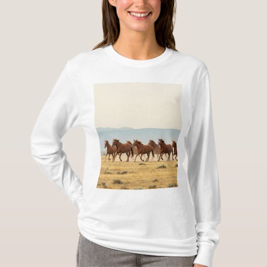 T-shirt Liberté sauvage : Les chevaux en mouvement (Devant)