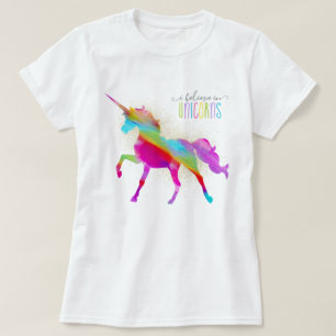 T-shirt Licorne d'arc-en-ciel de parties scintillantes de