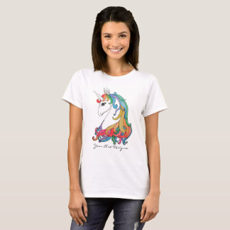 T-shirt Licorne mignonne d'arc-en-ciel d'aquarelle