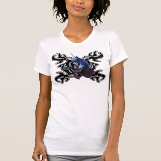 T-shirt licorne noire sur le tatouage