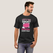 T-shirt Lifts Short Ne Pas Utiliser De Bon Savon Fabricati (Devant entier)