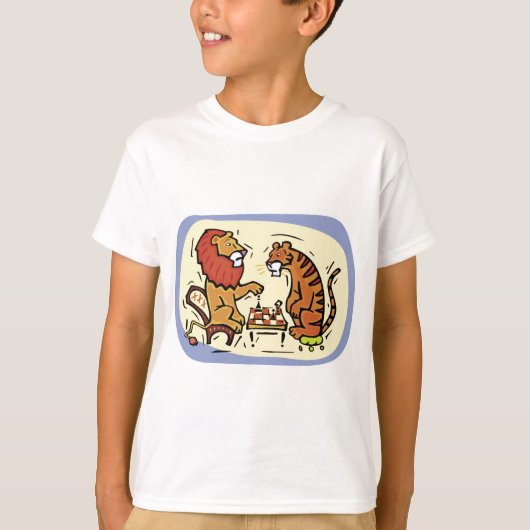 T-shirt Lion et tigre jouant aux échecs (Devant)