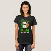 T-shirt Lips Kiss Me I M Irish Vacciné Irlande St Patri (Devant entier)