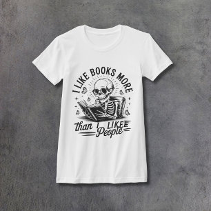 T-shirt Livres au-dessus des femmes ajustées