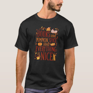 T-shirt Livres Pumpkin Spice et joli Halloween pour femmes
