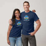 T-shirt Logo personnalisé du tournoi du joueur de l'équipe<br><div class="desc">Un tee-shirt Pickleball double face amusant avec un logo préconçu sur le devant et un logo que vous avez mis en ligne sur le dos (idéal pour un logo sponsor). Ajoutez du texte personnalisé à l'avant et à l'arrière (supprimez facilement les espaces réservés si vous n'avez pas besoin de texte...</div>