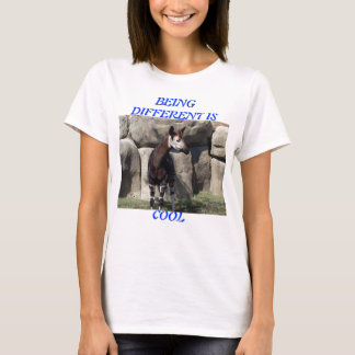 T-shirt l'okapi étant différent est frais