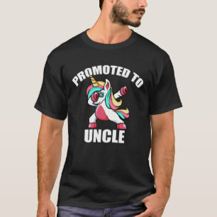 T-shirt L'oncle des hommes à être Dabbing Unicorn promu à