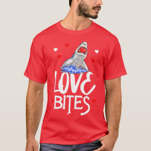 T-shirt Love Bites Shark Tee s Funny Femmes Valentine Cade