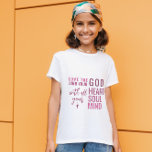 T-shirt Love God<br><div class="desc">T-shirt chrétien pour filles avec une citation de Matthieu 22:37 "Aimez le Seigneur, votre Dieu, avec tout votre coeur et avec tout votre âme et avec tout votre esprit." en calligraphie mixte et typographie minimaliste. Ce design de foi moderne et tendance est le cadeau parfait et la marque de mode....</div>