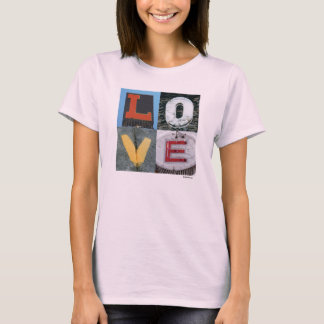 T-shirt LOVE SQ Tee - shirts masculins et féminins par Jim
