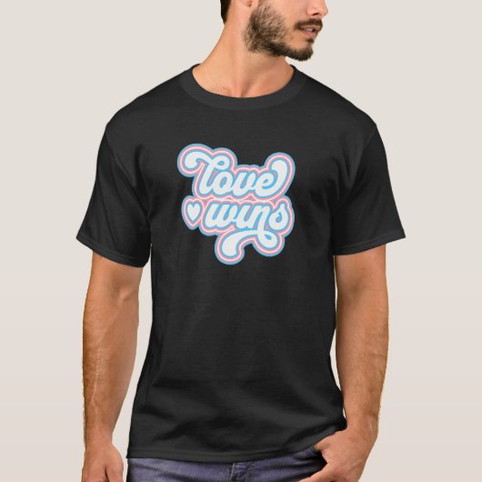 T-shirt Love Wins Trans Pride Transgender Flag LGBTQ+ Retr (Devant)