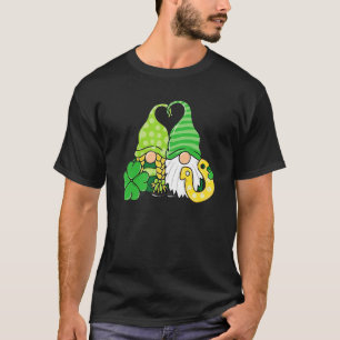 T-shirt Lucky Gnomes Holding Shamrock Clover Horseshoe Pat