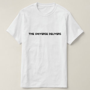 T-shirt L'univers livre la pièce en t
