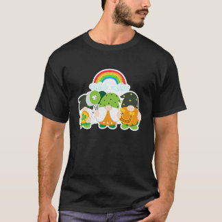 T-shirt Lutins chanceux tenant un trèfle shamrock fer à ch