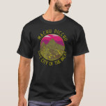 T-shirt Machu Picchu Pérou Cercle retro désorganisé<br><div class="desc">Image vectorielle de Machu Picchu. Machu Picchu est une citadelle incane située au sommet des montagnes des Andes au Pérou,  au-dessus de la vallée de l'Urubamba.</div>