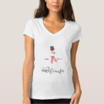 T-shirt Magic and Wonder Christmas Snowman Mint ID440<br><div class="desc">Magnifique design minimaliste de chemise de Noël pour femmes avec un bonhomme de neige stylisé en foulard et tophat taillé en rouge. La typographie branchée de 'Magic and Wonder' complète le design. Ajoutez votre nom pour personnaliser si vous le souhaitez. Recherchez ID440 pour voir d'autres produits de coordination et d'autres...</div>
