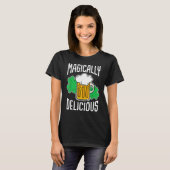 T-shirt Magically Delicious St Patrick's Day (Devant entier)