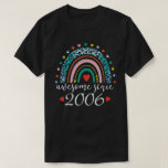 T-shirt Magnifique depuis 2006 Rainbow 16th Birthday Cadft<br><div class="desc">Un design d'anniversaire léopard arc-en-ciel mignon qui dit Awesome Depuis 2006,  Un joli cadeau 16e anniversaire pour filles et garçons votre fille,  petite-fille,  soeur,  frère,  nièce,  cousin,  à l'âge de 16 ans qui est né en 2006.</div>