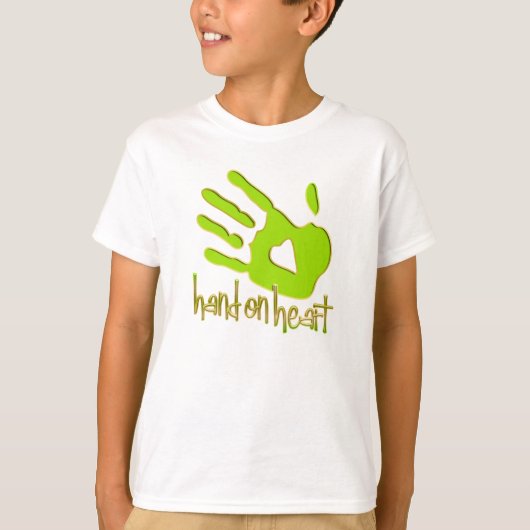 T-shirt main sur coeur (Devant)