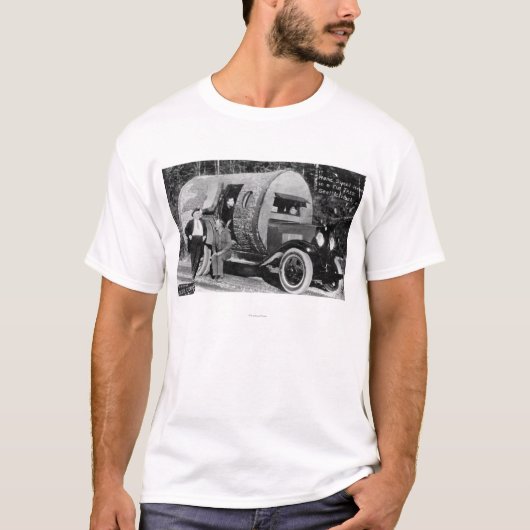 T-shirt Maison douce à la maison dans un arbre de sapin (Devant)