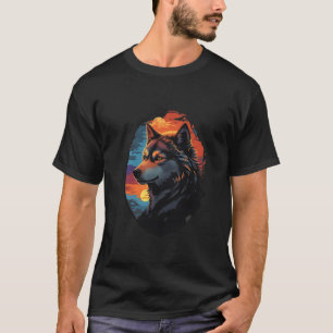 T-shirt Majestic Husky contre le coucher du soleil vue de 
