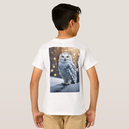 T-shirt majestueuse chouette de neige perchée sur une bran (Dos entier)