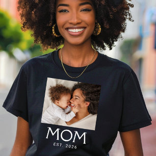 T-shirt Maman a établi la photo de typographie