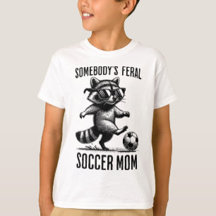T-shirt Maman de foot sauvage Raton laveur drôle jouant au