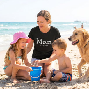 T-shirt Maman dit Police de caractères fantaisiste noir
