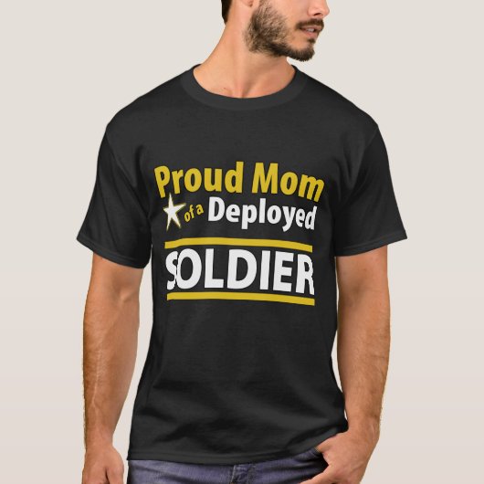 T-shirt Maman fière d'une chemise déployée de soldat (Devant)