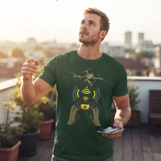 T-shirt Manette de pilote de drone en main