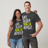 T-shirt Mangez le sommeil Ninja Répéter le cadeau (2) (Unisexe)