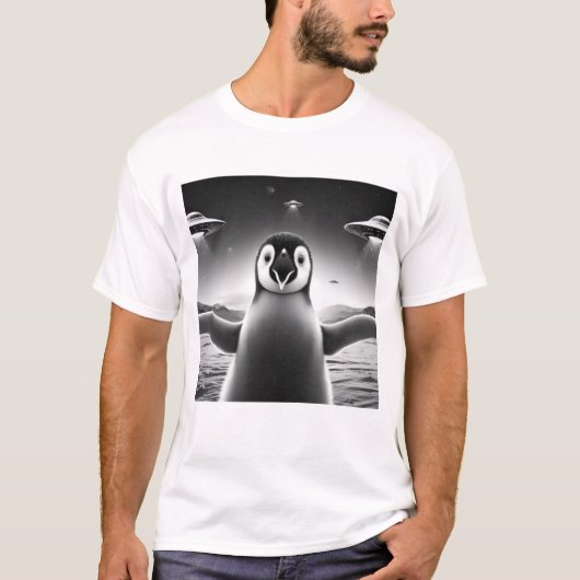 T-shirt Manipulant Alien Penguin UFO Penguin Selfie avec d (Devant)