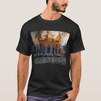 T-shirt Manoir Antebellum | Un incendie éclate à la statio