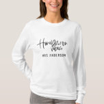 T-shirt Mariage des textes de manuscrit de vibraphone de<br><div class="desc">Conception de vibraphone de lune de miel. Conception en lettres moderne de main des textes de manuscrit pour rendre votre lune de miel extra spéciale. Le mariage parfait de cadeau pour vous bientôt à être ami marié ou juste un festin pour vous-même. Une partie d'une collection.</div>