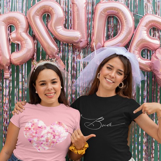 T-shirt Mariée Moderne Élégant Script Typographie Mariage