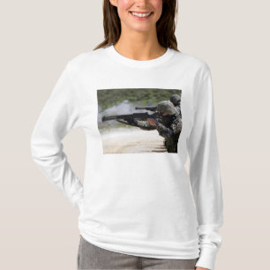 T-shirt Marines mettant le feu à des fusils de chasse