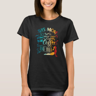 T-shirt Médaille De Yoga Cette Maman Fait Du Café Et Du Yo