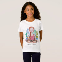 Méditer la fille avec les Plantes
