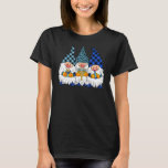 T-shirt Menorah juive Trois Gnomes Joyeux Chanukah Gnome H<br><div class="desc">Menorah juive Trois Gnomes Joyeux Chanukah Gnome Hanoukka.</div>