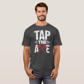 T-shirt Mens Ax Hatchet Jetant Le Bonnet De Lumière Appuye (Devant entier)
