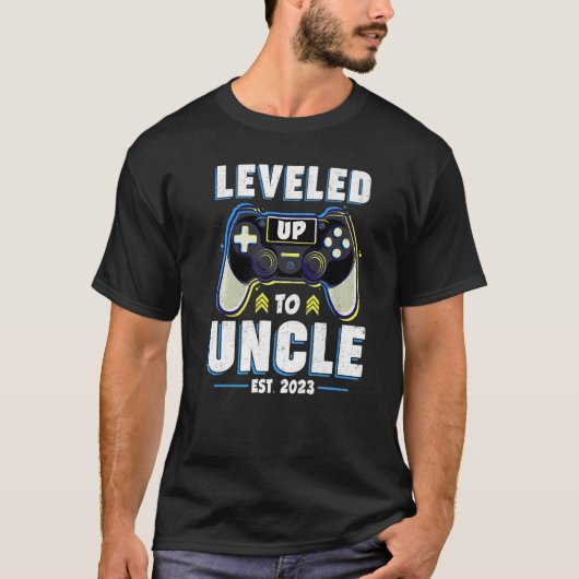 T-shirt Mens Leveled Jusqu'À Oncle EST 2023 Gamepad Jeu Co (Devant)
