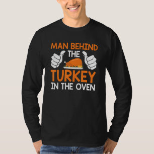 T-shirt Mens L'Homme Derrière La Turquie Dans Le Four Preg