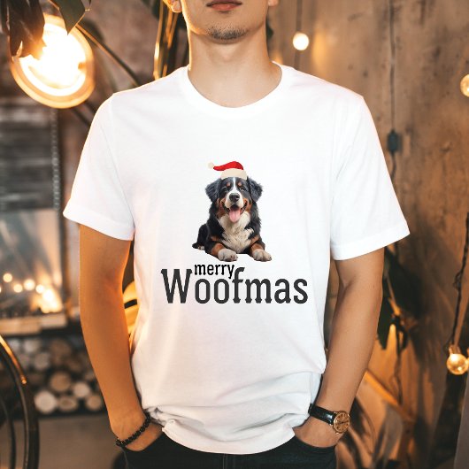 T-shirt Merry Woofmas Bernese Tee: Spreading Holiday Cheer