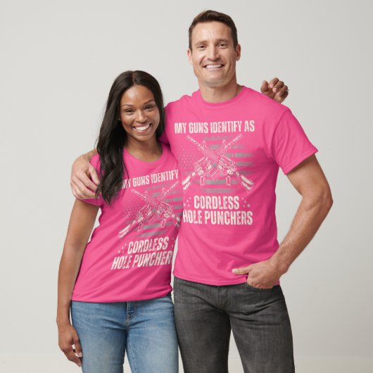 T-shirt Mes Armes À Feu S'Identifient Comme Des Anciens Co (Unisexe)