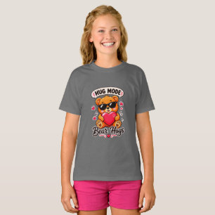 T-shirt met beer in knuffelmodus die meisjes knuff